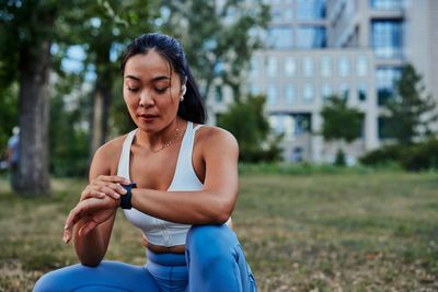 Six tips for using wearable fitness trackers to help you stick to your workouts