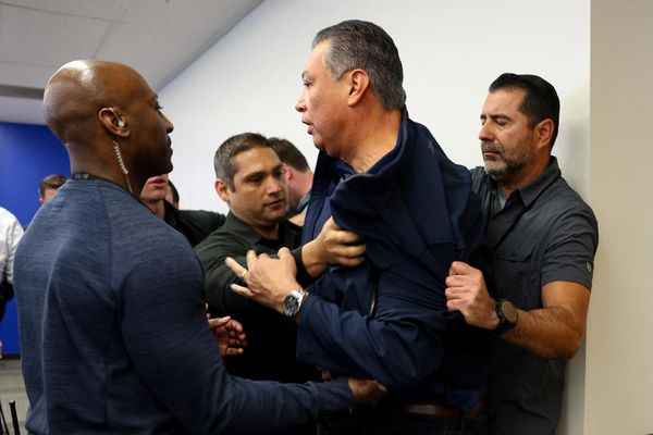 Senator Alex Padilla forcibly removed from Kristi Noem press conference in LA