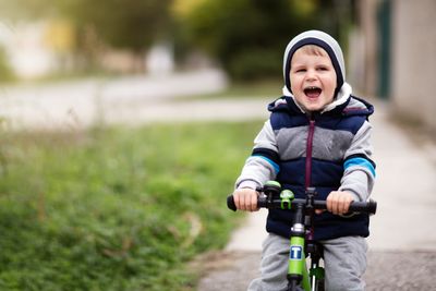 8 Ways to Encourage Independence in Your Child