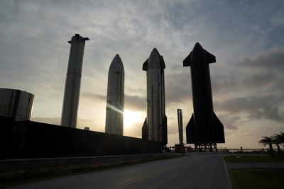 Cathie Wood's Ark Says Elon Musk's SpaceX Valuation Could Reach $2.5T by 2030, $12.8T by 2040