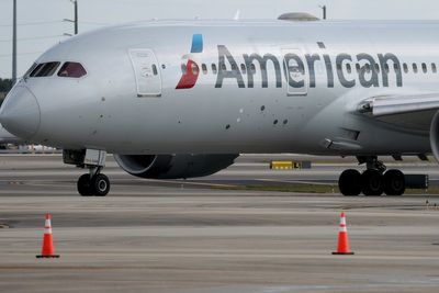 Masturbating American Airlines passenger gropes horrified seatmate but claims he was just ‘stretching,’ feds say