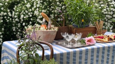 16 Chic Garden Party Ideas to Help You Style Your Next Gathering Like a Professional Host