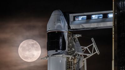 June full moon shines on SpaceX Dragon | Space photo of the day for June 12, 2025