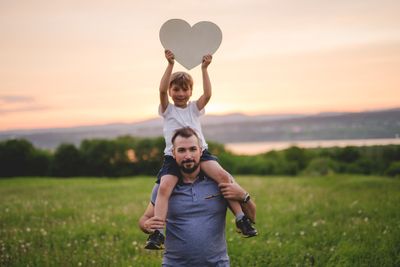 10 Things Dads Secretly Want for Father’s Day (But Won’t Ask For)