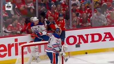 Panthers Appeared to Get Away With High Stick Moments Before Florida's Third Goal