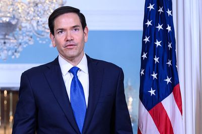 Marco Rubio Clarifies: Israel Acts Alone Against Iran, U.S. Prioritizes Force Protection