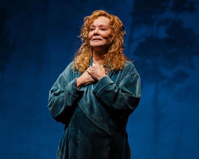 Call Me Izzy review – Jean Smart is better than her one-woman show