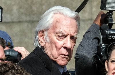 Donald Sutherland wore gas mask to cast party