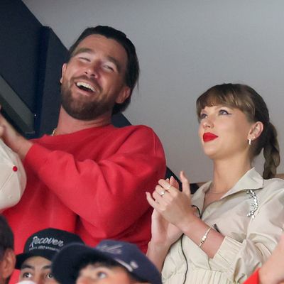 Taylor Swift Scores a $1,590 Track Suit and $6,900 Chanel Bag for a Surprise Stanley Cup Finals Date