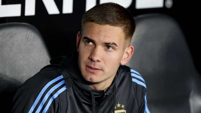 Real Madrid Confirm Record-Breaking Midfielder Transfer