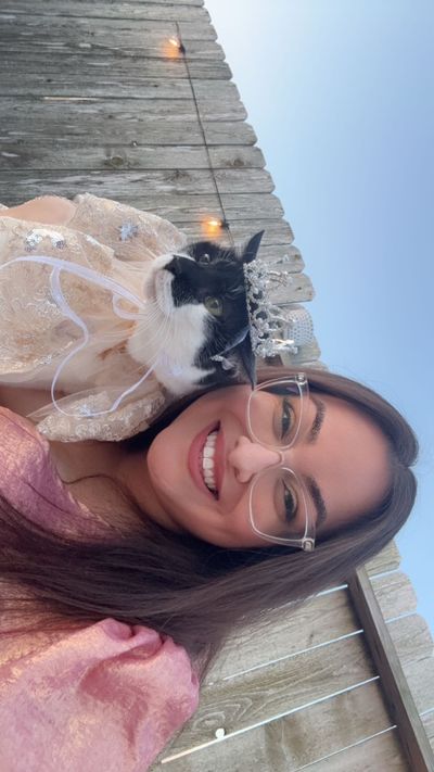 Cat mom throws ‘soul cat’ a quinceañera – and we’ve got videos!