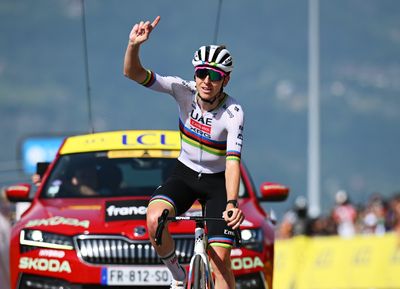 Tadej Pogačar takes yellow jersey at Critérium du Dauphiné with solo victory on stage 6