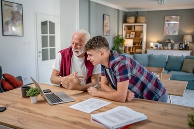 Student Loan Delinquencies Are Hurting Credit Scores — Even for Parents and Grandparents