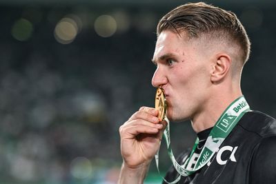 Viktor Gyokeres 'officially rejects' Manchester United as Arsenal 'prepare second bid'