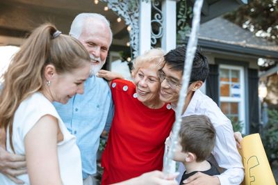 6 Reasons Your Yearly Family Reunions Are Ruining Your Financial Life