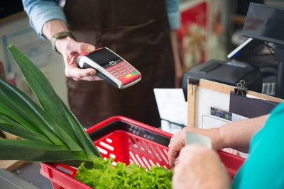 Here’s How Much You Should Be Spending on Grocery If You’re Single