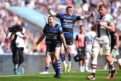 Bath end three decades of agony in controversial Premiership final win over Leicester