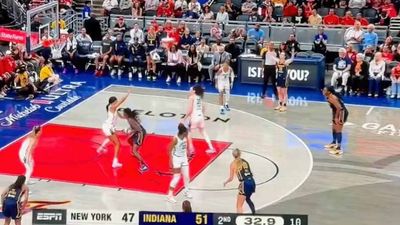Cameras Caught Caitlin Clark’s Frustrated Reaction to Her Teammate’s Move vs. Liberty