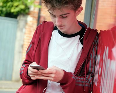 I’m a headteacher and a dad – this is how to help boys struggling with masculinity