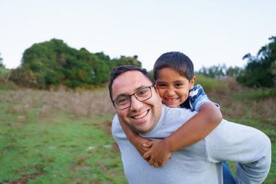 Discounts and freebies for Dad on Father's Day 2025