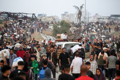 Israel kills 59 Palestinians in Gaza, many while trying to get aid