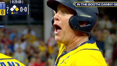 Former MLB Star Suffers Serious Injury in Savannah Bananas Game