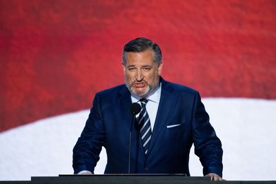 Cruz: Time for "regime change" in Iran
