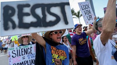 Jimmy Kimmel, Sarah Silverman, and more Hollywood stars joined ‘No Kings’ protests