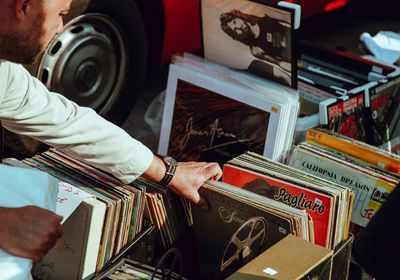 Estate Sales 101: How to Score Big on Antiques, Collectibles, and Rare Finds