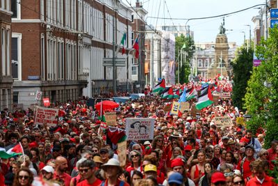 Thousands attend ‘red line’ protest in The Hague against Israel’s Gaza war