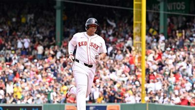 Giants Acquire Rafael Devers From Red Sox in Surprise Trade