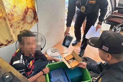 Crackdown on foreigners in jobs for Thais