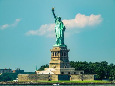 The Evolving Role of Immigration Law Firms in 2025: Mastering U.S. Immigration Challenges