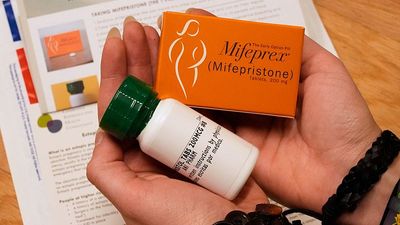 US women are defying abortion bans by getting pregnancy-ending drugs online. That could change