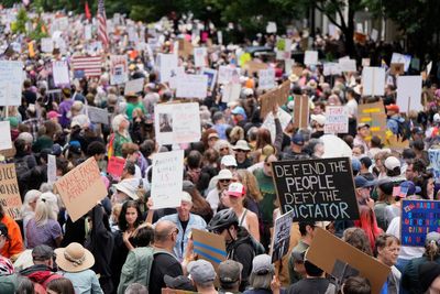 ‘No Kings’ protests dwarf Trump’s military parade