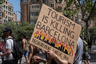Barcelona protesters tell tourists to ‘go home’