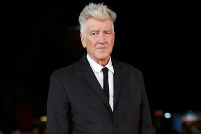Twin Peaks star says late director David Lynch was a ‘father figure’