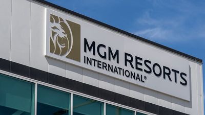 BetMGM Raises Guidance As It Underscores This Trend; Casino Stocks Jump