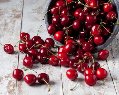 A sweet moment for refugee schoolchildren