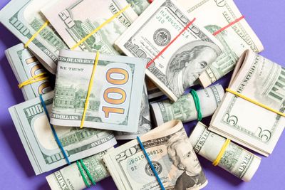13 Habits That Kill Your Cash Flow Without You Knowing