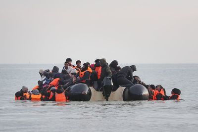 Starmer insists he will not ‘massage the figures’ as he vows to shut all migrant hotels properly