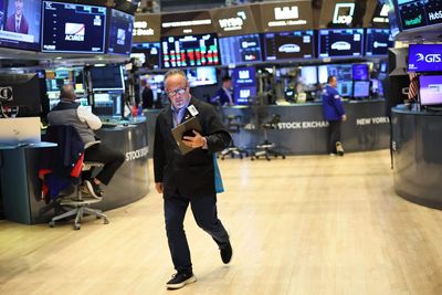 Stocks rally and oil dips after report says Iran is looking to de-escalate its conflict with Israel