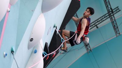 Dramatic finish in the latest Climbing World Cup bouldering round as Pan Yufei strikes late to take gold, edging out Mejdi Schalck