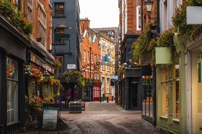 Don't Miss These Four Tax Breaks for Americans Living Abroad in 2025