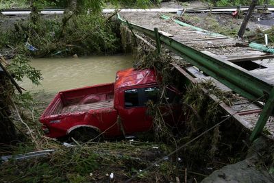 Fake fundraising pages sprout after floods ravage West Virginia, leaving at least six dead, including a 3-year-old