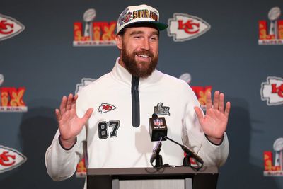 Travis Kelce claps back at claim he lost 25 pounds