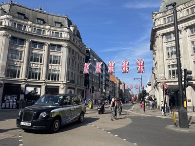 Oxford Street pedestrianisation is going ahead after 'North Korean' levels of support, says Sadiq Khan