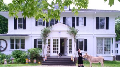 'We are more chilled here, it’s not a fancy place' – see inside Robert and Cortney Novogratz's makeover of their vacation home, a masterclass in making everything you love work together