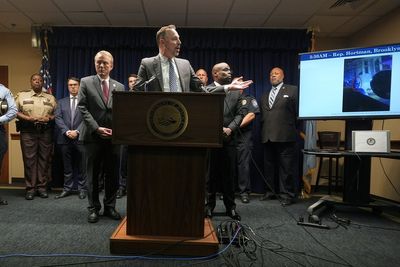 Minnesota shooting suspect had dozens of potential targets, prosecutors say