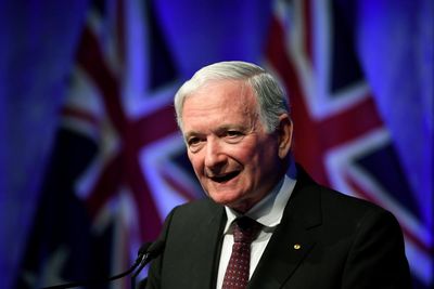 Victorian octogenarians dumped from committee running NSW Liberal party but federal intervention continues